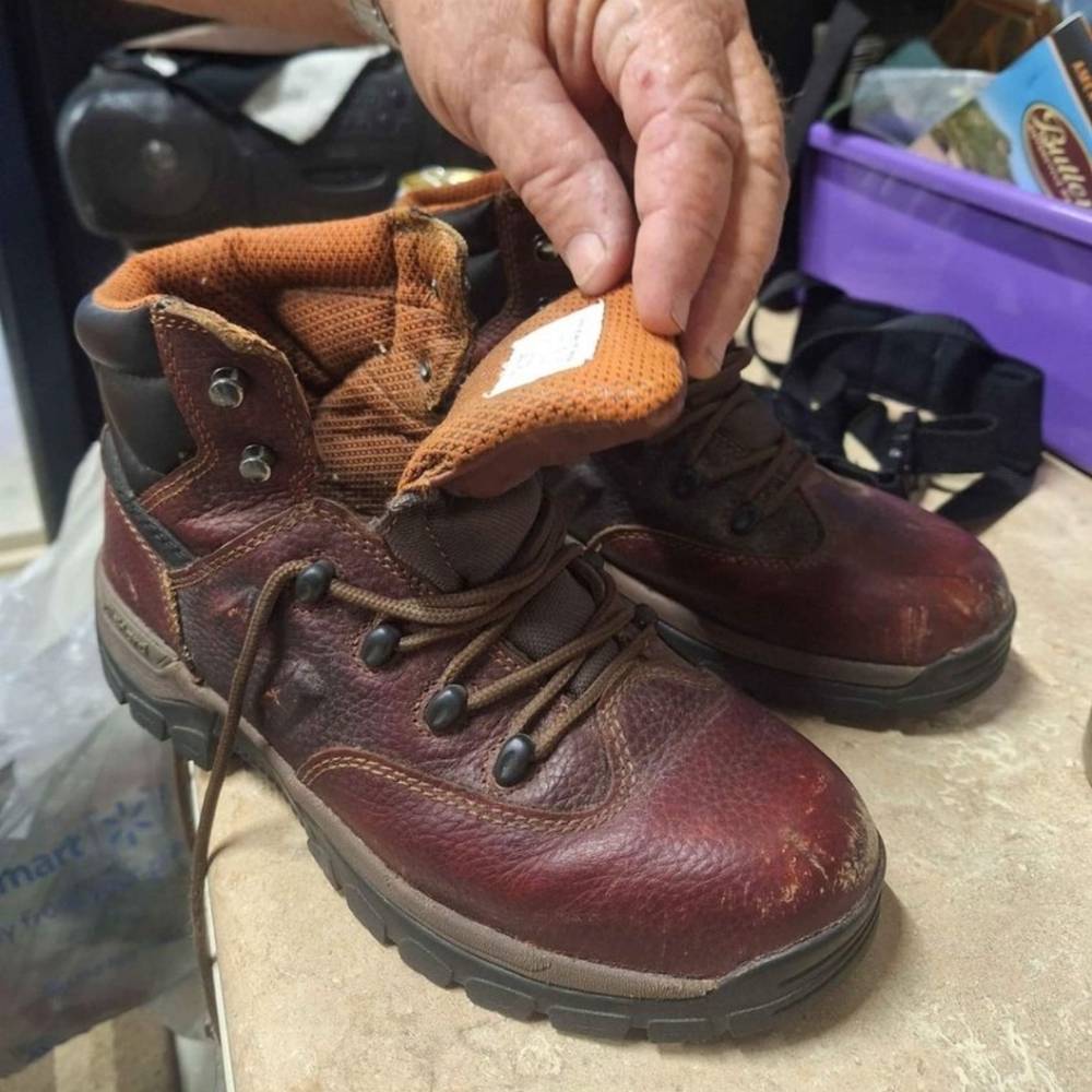 Mens sears work boots. Not steel toes